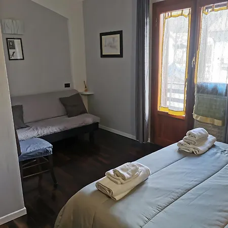 Casa *